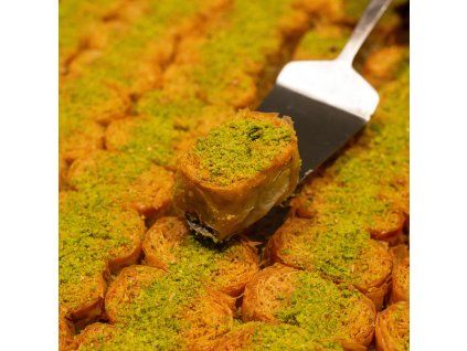 Kadayif Bulbul – Fresh Handcrafted Pistachio Pastry Prague