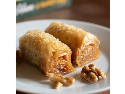 Walnut Baklava – Fresh Handmade Walnut Pastry Prague