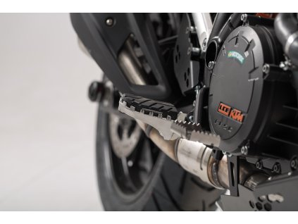 stupačky SW-MOTECH ION pro KTM 790/890/950/990/1050/1090/1190/1290