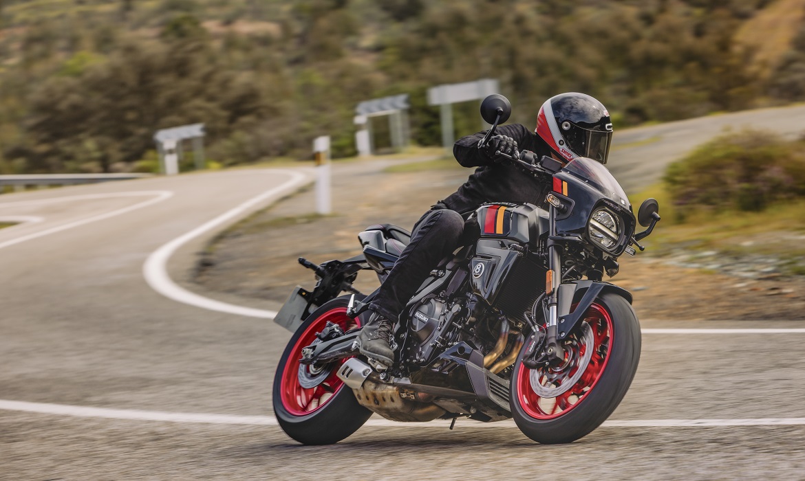 Suzuki GSX-8TT