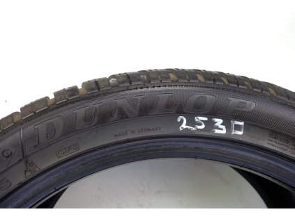 Zimní Dunlop 275/40R19 - 4ks  - vzorek cca 6,4 mm