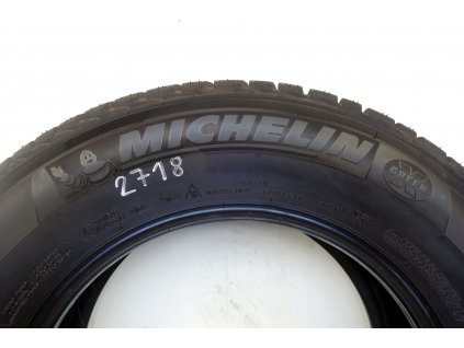 Zimní Michelin 215/70R16 - 4ks  - vzorek cca 7,5 mm
