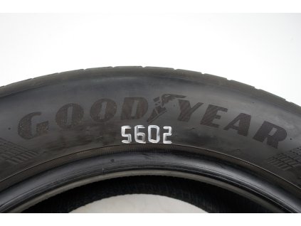 Letní Goodyear 225/55R17 - 4ks  - vzorek cca 5,4 mm