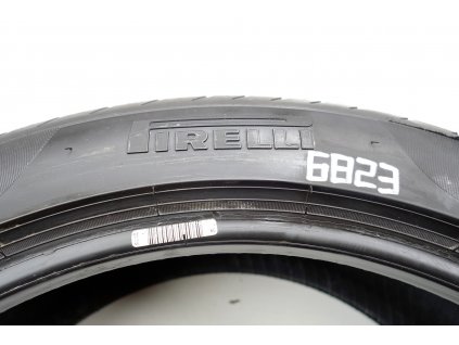 Letní Pirelli 235/45R20 - 4ks  - vzorek cca 6,4 mm