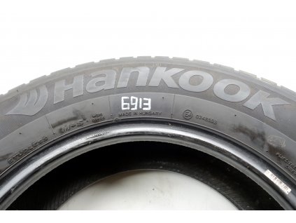 Zimní Hankook 215/70R16 - 2ks  - vzorek cca 5,4 mm