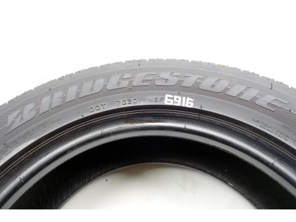 Letní Bridgestone 205/60R16 - 2ks  - vzorek cca 5,3 mm