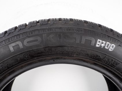 Zimní Nokian 155/65R14 - 2ks  - vzorek cca 7,2 mm