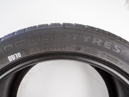 Zimní Nokian 315/40R21 - 2ks  - vzorek cca 5,1 mm