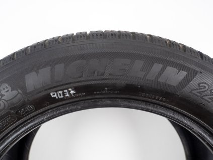 Celoroční Michelin 225/55R17 - 2ks  - vzorek cca 5,4 mm
