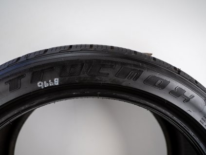 Zimní Tracmax 245/40R19 - 2ks  - vzorek cca 7,8 mm