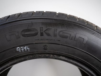 Letní Nokian 215/65R16C - 4ks  - vzorek cca 7,9 mm