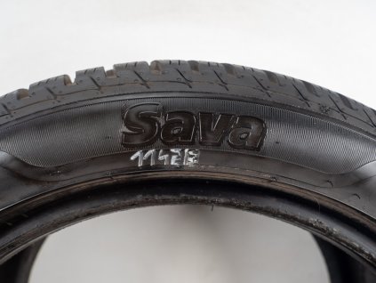 Zimní Sava 215/50R17 - 2ks  - vzorek cca 7,4 mm