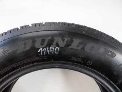 Zimní Dunlop 225/65R17 - 2ks  - vzorek cca 5,3 mm