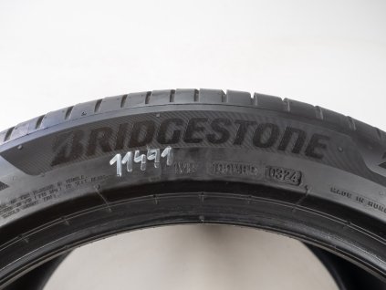 Letní Bridgestone 285/45R21 - 4ks  - vzorek cca 6,9 mm