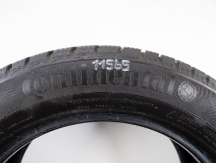 Zimní Continental 205/55R16 - 2ks  - vzorek cca 5,1 mm