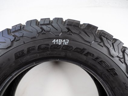 Celoroční BFGoodrich 255/70R18 - 2ks  - vzorek cca 9,8 mm