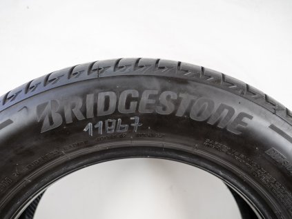Letní Bridgestone 185/65R15 - 4ks  - vzorek cca 6,7 mm