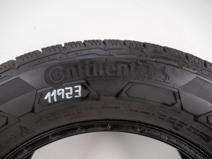 Zimní Continental 215/65R16C - 4ks  - vzorek cca 7,3 mm