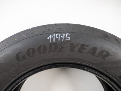 Letní Goodyear 235/65R18 - 4ks  - vzorek cca 6 mm