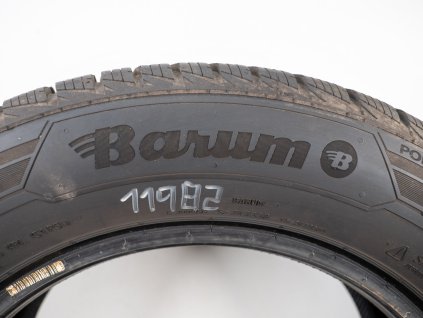 Zimní Barum 215/60R16 - 2ks  - vzorek cca 7,8 mm