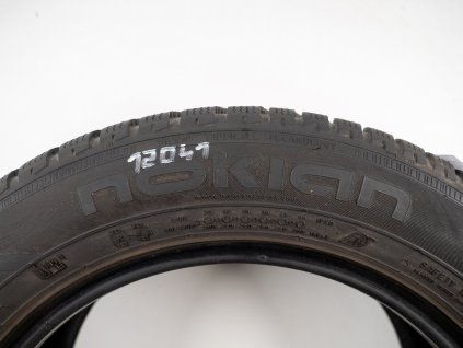 Zimní Nokian 185/60R15 - 2ks  - vzorek cca 6,3 mm