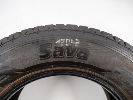 Zimní Sava 215/65R16C - 2ks  - vzorek cca 8,5 mm