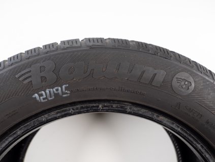 Zimní Barum 215/55R16 - 2ks  - vzorek cca 6,1 mm