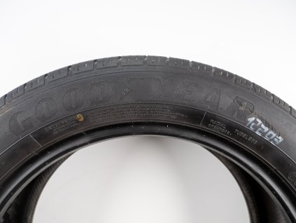 Letní Goodyear 225/55R19 - 2ks  - vzorek cca 5,3 mm