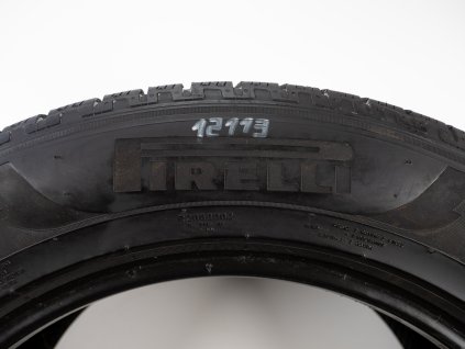 Zimní Pirelli 255/55R19 - 2ks  - vzorek cca 5,5 mm