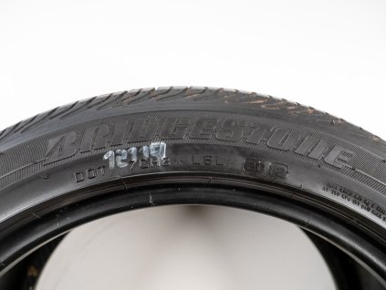 Letní Bridgestone 225/45R17 - 4ks  - vzorek cca 5,2 mm