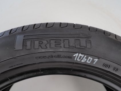 Letní Pirelli 235/55R19 - 4ks  - vzorek cca 5,5 mm