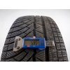 Zimní Michelin 215/45R18 - 4ks  - vzorek cca 5,8 mm