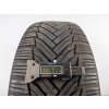 Zimní Michelin 215/60R16 - 2ks  - vzorek cca 5,9 mm