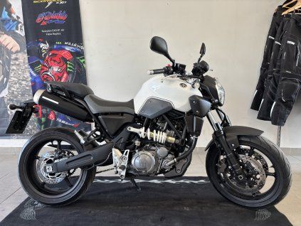 Yamaha MT-03