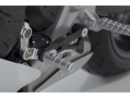 FSC.22.511.10001 Radici paka na motorku Ducati Monster 821,1200, S (16 25), Super Sport 950 (16 25) 1