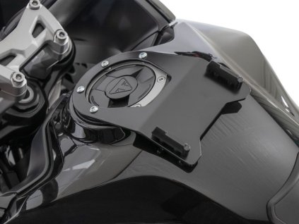 5167690 00 01 Drzak na tankvak pro Triumph Tiger Sport 800 (25 26) BASIC 1