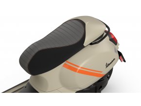 Vespa GTV beige saddle coverNp6HU9budOmrl