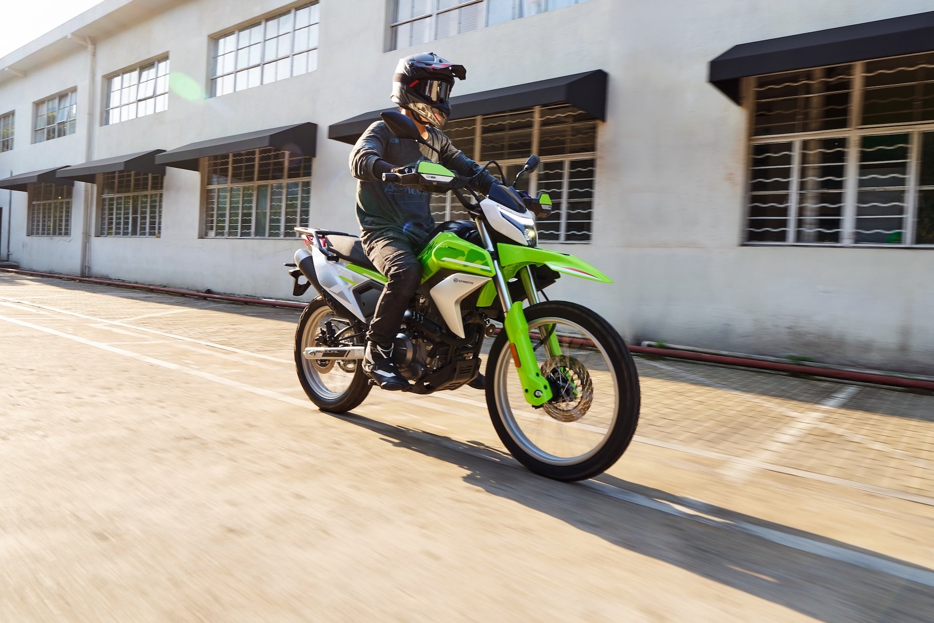 CFMOTO 250Dual – univerzál jak se patří