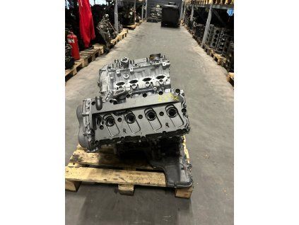 f9093e1edd32719c37e4f623b117477c
