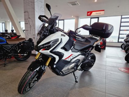 Parádně vybavená Honda X-ADV