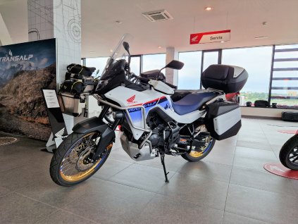 Honda XL750 Transalp + KOMPLETNÍ VÝBAVA