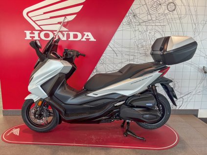Honda Forza 350 2025 - Časově omezená AKCE 156.900,-