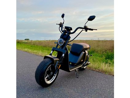Elektrokoloběžka Leramotors SCOOTERS C7 3000W - černá