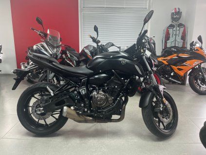 YAMAHA MT-07