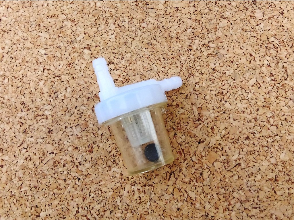 Filter with sediment trap and magnet (disassemblable)