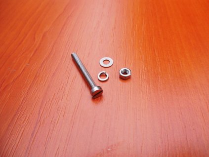 Šroubek přepínačů na řidítka