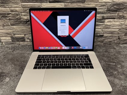 MacBook Pro 15” 2017 Silver | Intel Core i7, 16GB, 500GB