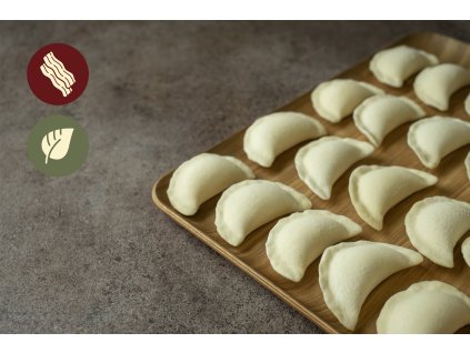 Vareniky s kysaným zelím a slaninou