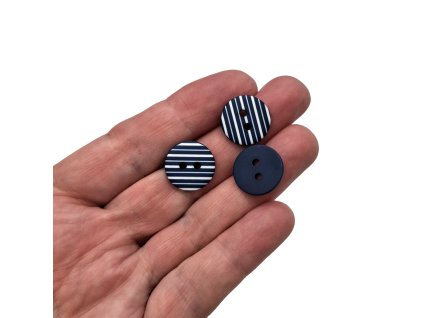 Knoflík dvoudírkový - Pruhy - tmavě modrá, bílá - 15,24mm