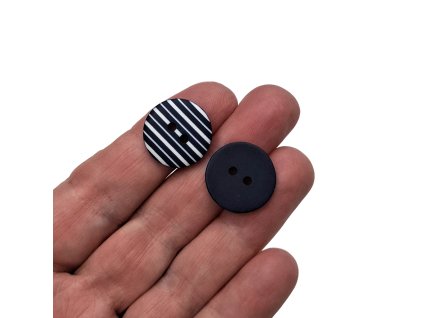 Knoflík dvoudírkový - Pruhy - tmavě modrá, bílá - 17,78mm